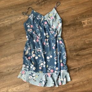 Blue floral summer dress | Size Medium